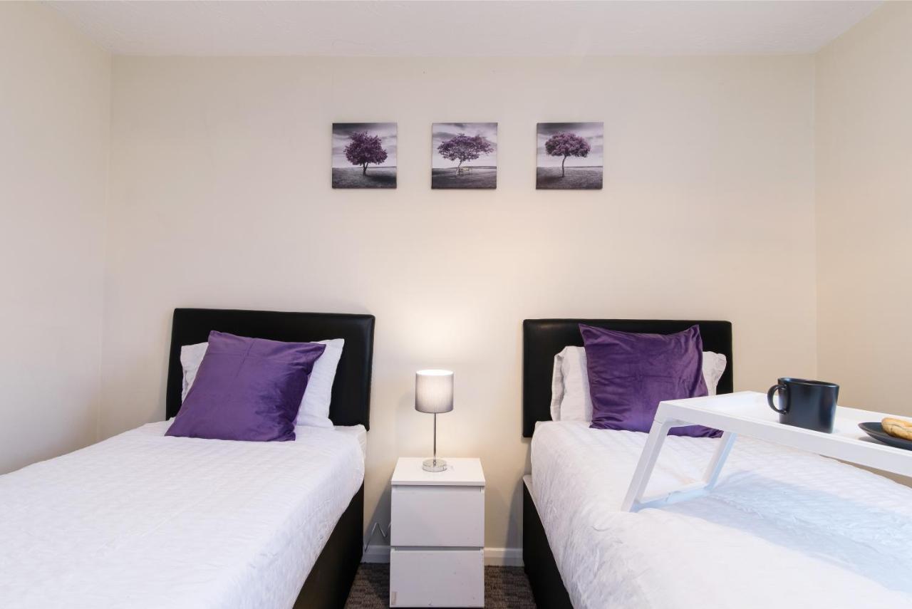 Coventry- Perchfoot 3 Bedroom Contractor And Pet-Friendly Spacious House By Sublime Stays Buitenkant foto